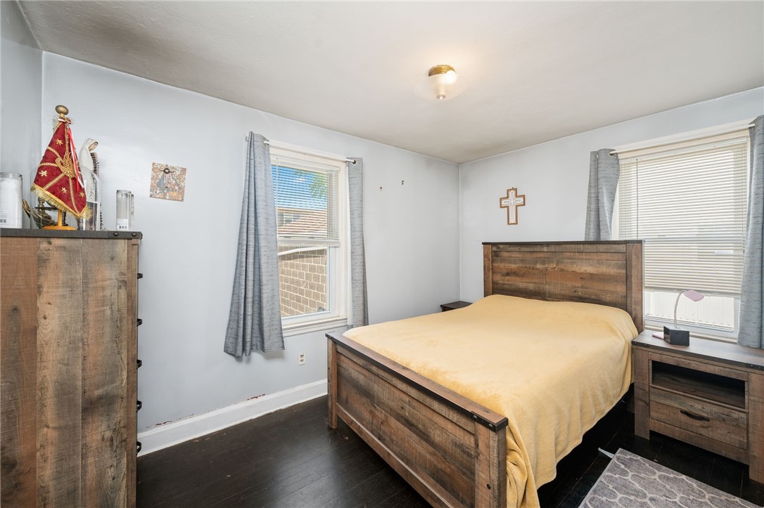 81 Rosemere Road Pawtucket, RI 02861 - Photo 12 of 34 Gallery Image 12