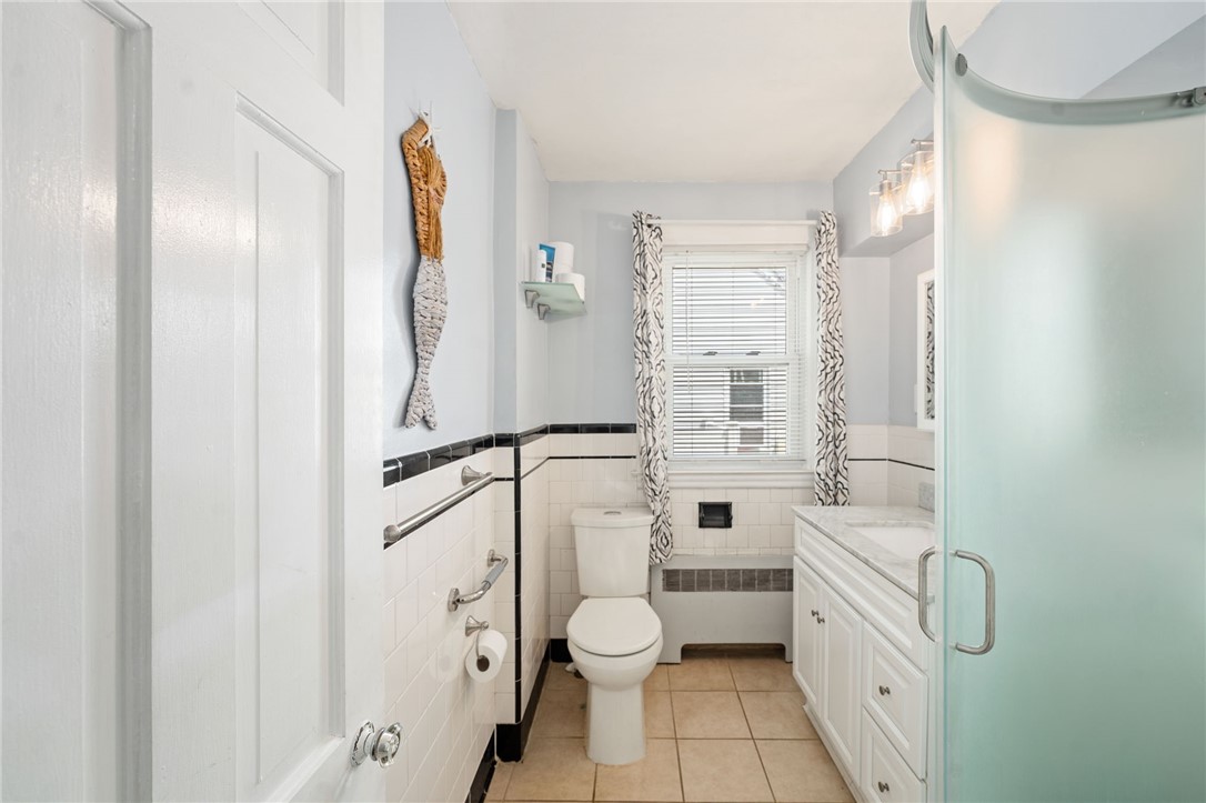 81 Rosemere Road Pawtucket, RI 02861 - Photo 13 of 34 Gallery Image 13