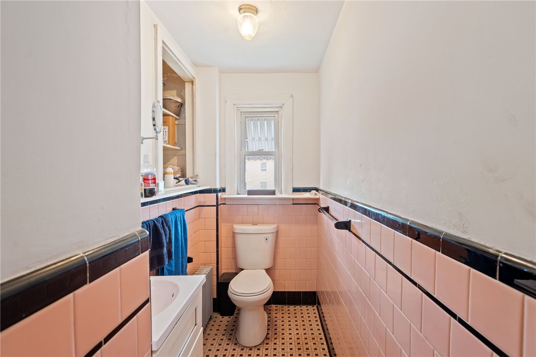 81 Rosemere Road Pawtucket, RI 02861 - Photo 16 of 34 Gallery Image 16