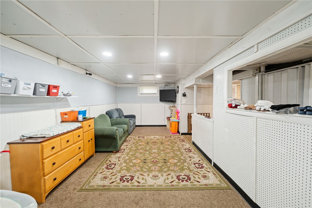81 Rosemere Road Pawtucket, RI 02861 - Photo 19 of 34 Gallery Image 19