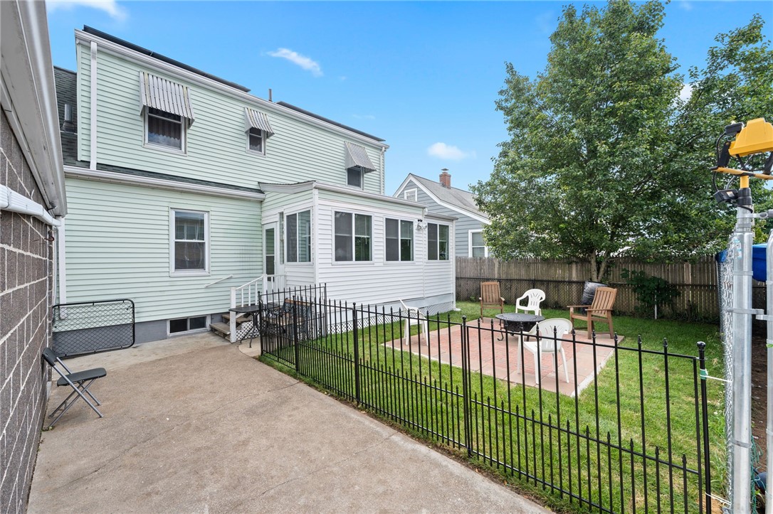 81 Rosemere Road Pawtucket, RI 02861 - Photo 30 of 34 Gallery Image 30
