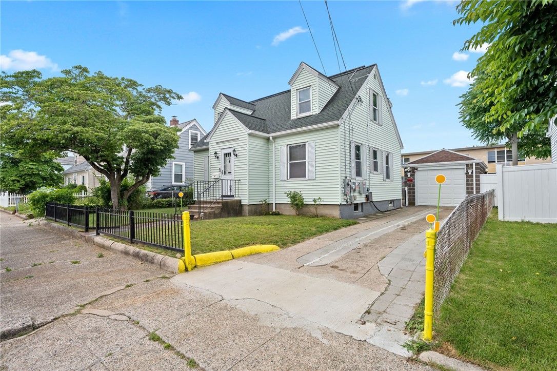 81 Rosemere Road Pawtucket, RI 02861 - Photo 33 of 34 Gallery Image 33