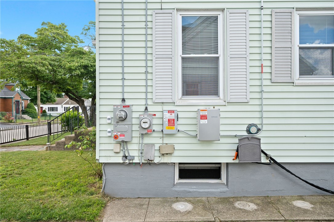 81 Rosemere Road Pawtucket, RI 02861 - Photo 34 of 34 Gallery Image 34