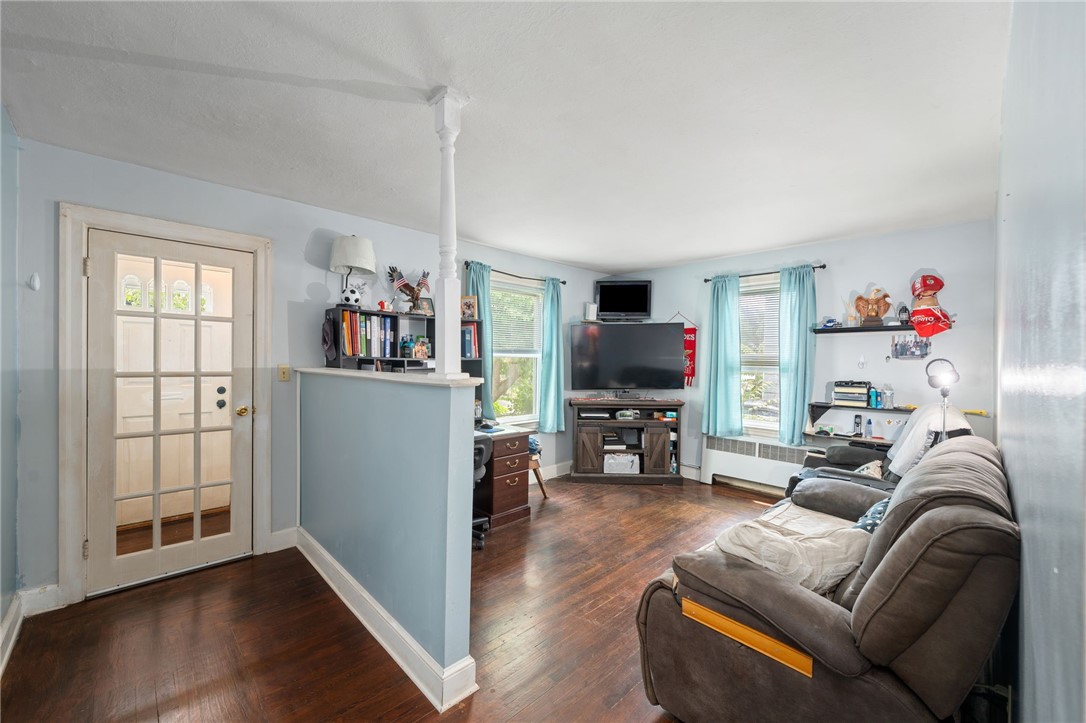 81 Rosemere Road Pawtucket, RI 02861 - Photo 4 of 34 Gallery Image 4
