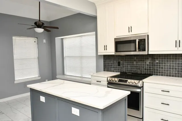 $325,000 | 2901 Lois Lane, Rowlett, TX 75088