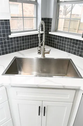 $325,000 | 2901 Lois Lane, Rowlett, TX 75088