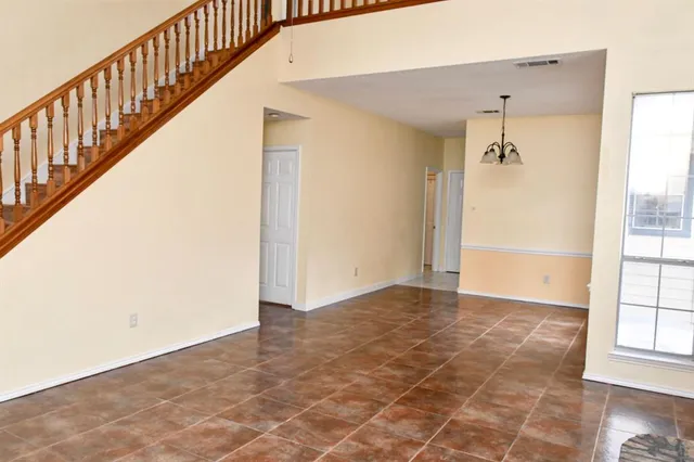 $325,000 | 2901 Lois Lane, Rowlett, TX 75088