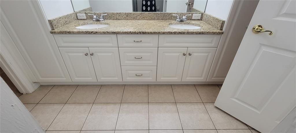 1571 Northwest 29 Road, Unit 1 Gainesville, FL 32605 - Photo 17 of 39