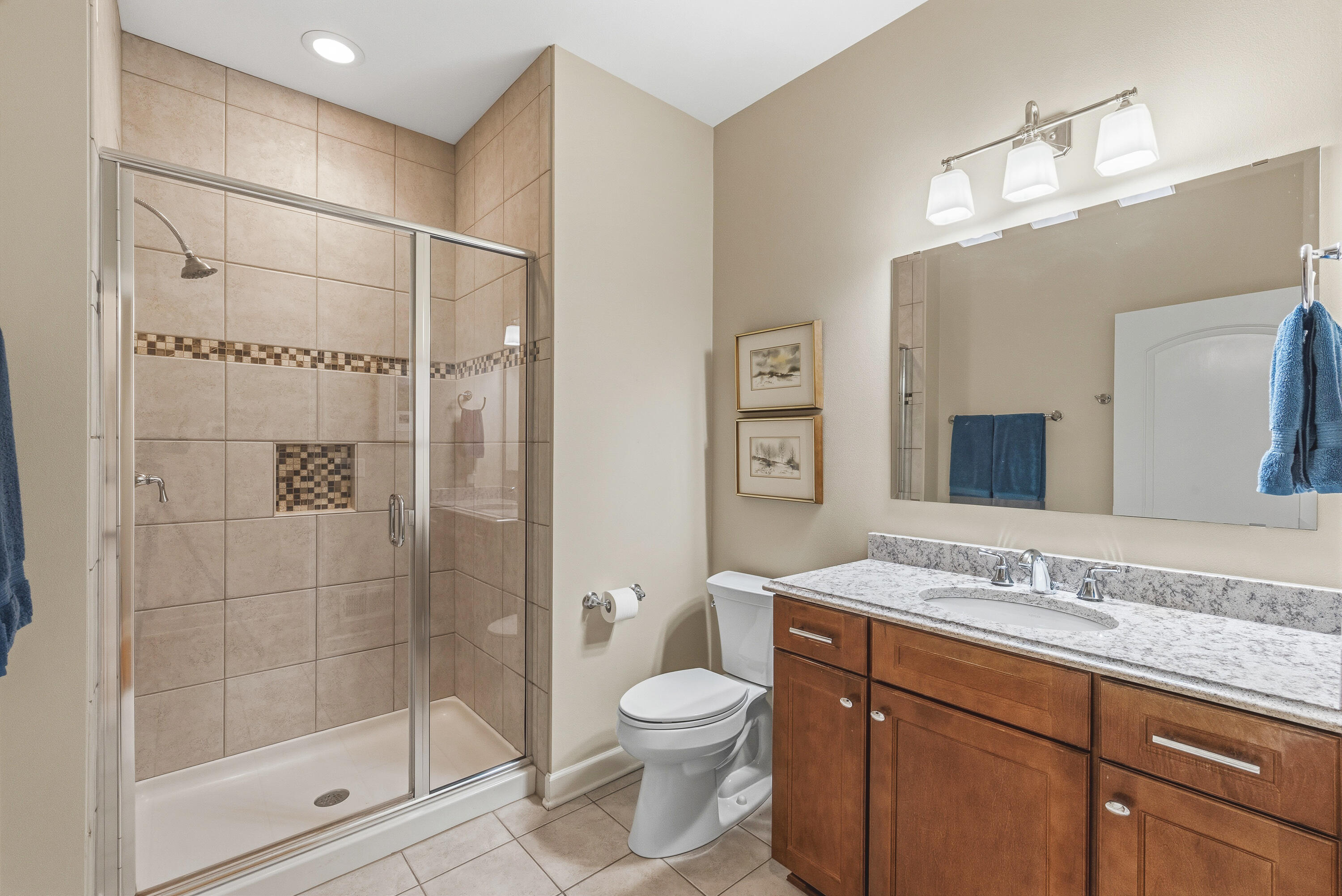 N73-w13623 Claas Road, Unit R4 Menomonee Falls, WI 53051 - Photo 14 of 42 Master Bath