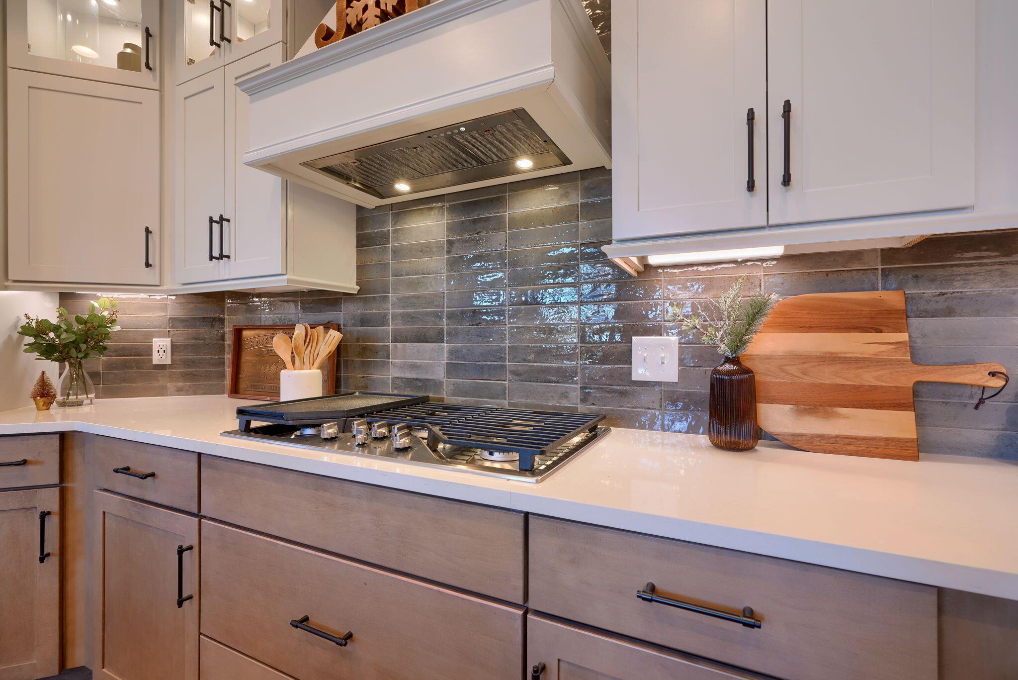 6660 Trinity Mist Way Delaware, OH 43015 - Photo 20 of 62 Gas cook top