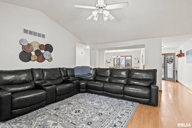 $389,900 | 5217 Manhattan Drive, Springfield, IL 62711