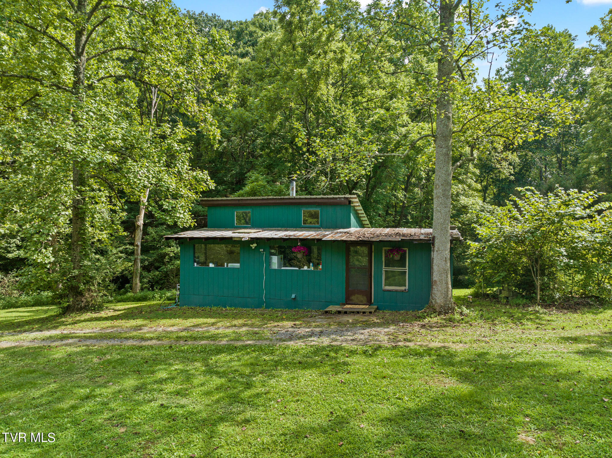263 Buzzard Roost Road Bulls Gap, TN 37711 - Photo 10 of 31 Exterior 2