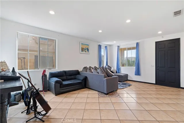 $520,000 | 5035 Rainer Avenue, Palmdale, CA 93552