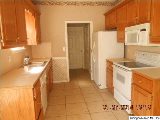 4437 Ridgeland Drive Gardendale, AL 35071 - Photo 7 of 9