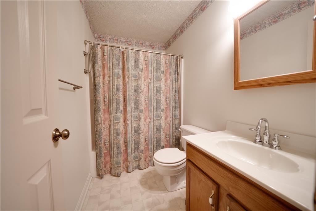 1117 Old Farm Road Lawrence, PA 15055 - Photo 13 of 27