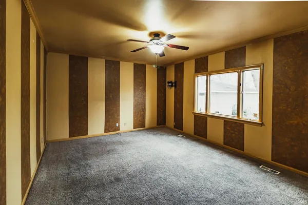 $209,000 | 1809 South Kenmore Drive, Evansville, IN 47714