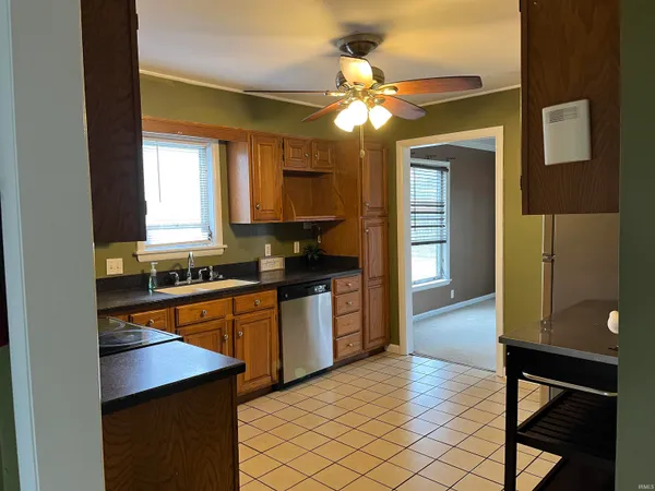 $209,000 | 1809 South Kenmore Drive, Evansville, IN 47714