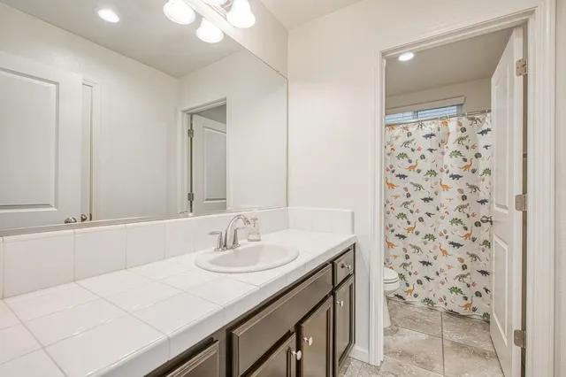 $389,999 | 123 Capstone Way South, Madera, CA 93636