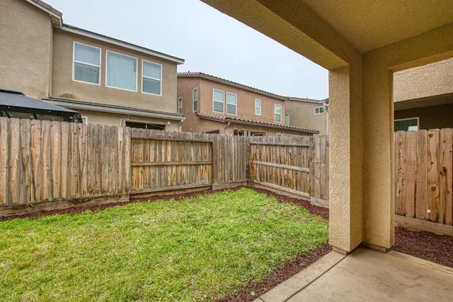 $389,999 | 123 Capstone Way South, Madera, CA 93636