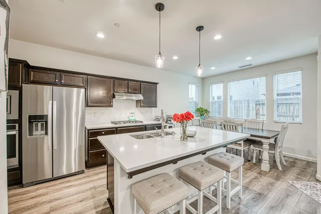 $389,999 | 123 Capstone Way South, Madera, CA 93636