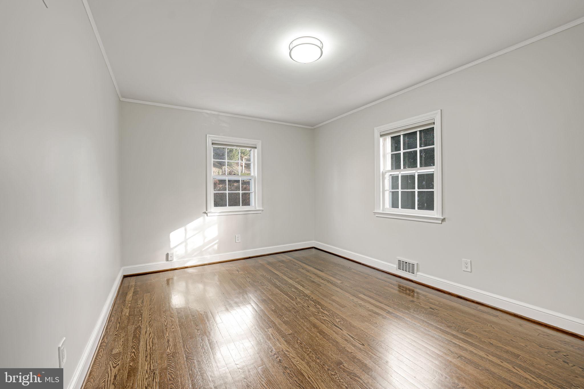 4711 Reservoir Road Northwest Washington, DC 20007 - Photo 22 of 32