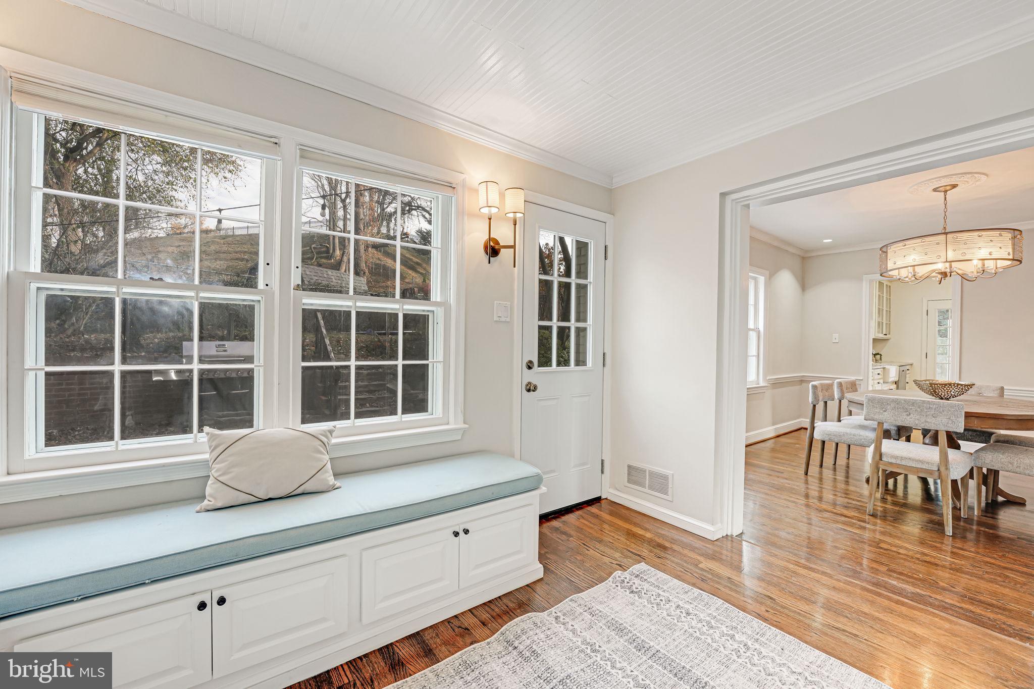 4711 Reservoir Road Northwest Washington, DC 20007 - Photo 9 of 32