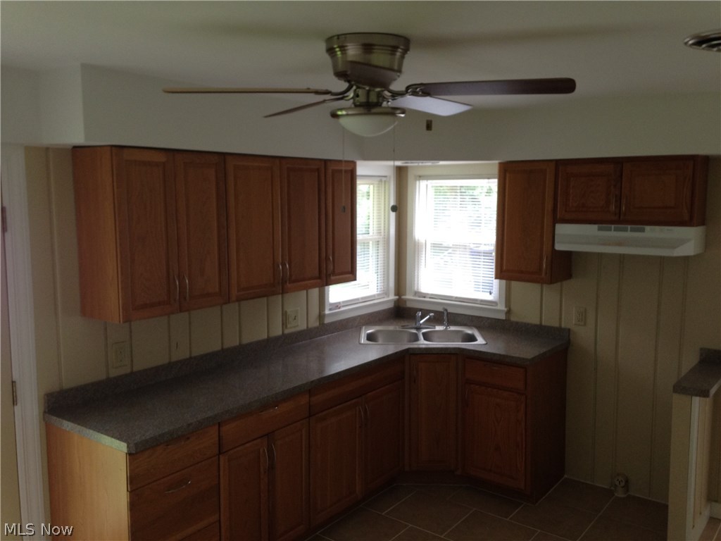 6345 Ridgewood Street Southwest Canton, OH 44706 - Photo 10 of 23 Gallery Image 10