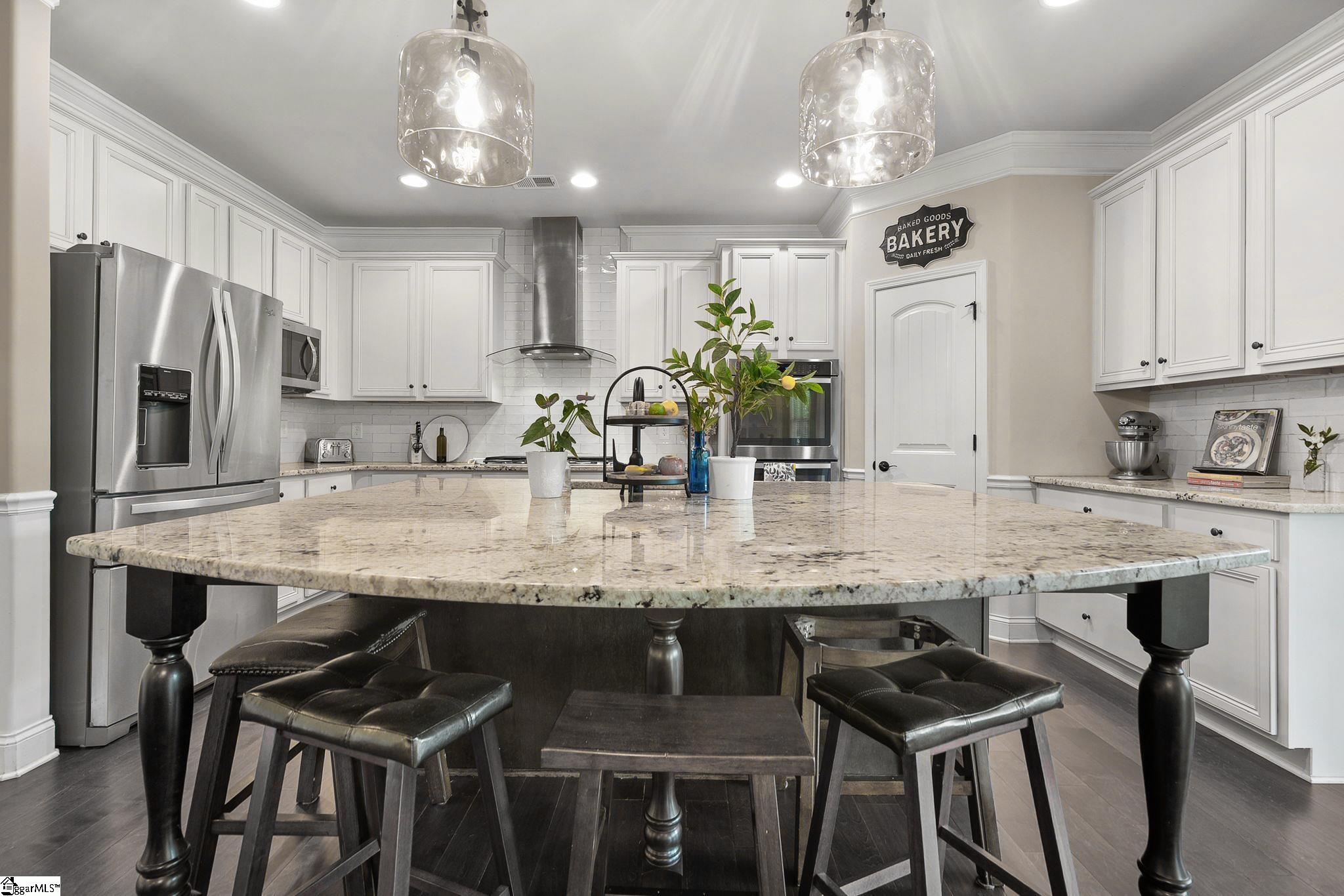 2 Sunray Ln. Simpsonville, SC 29681 - Photo 7 of 48