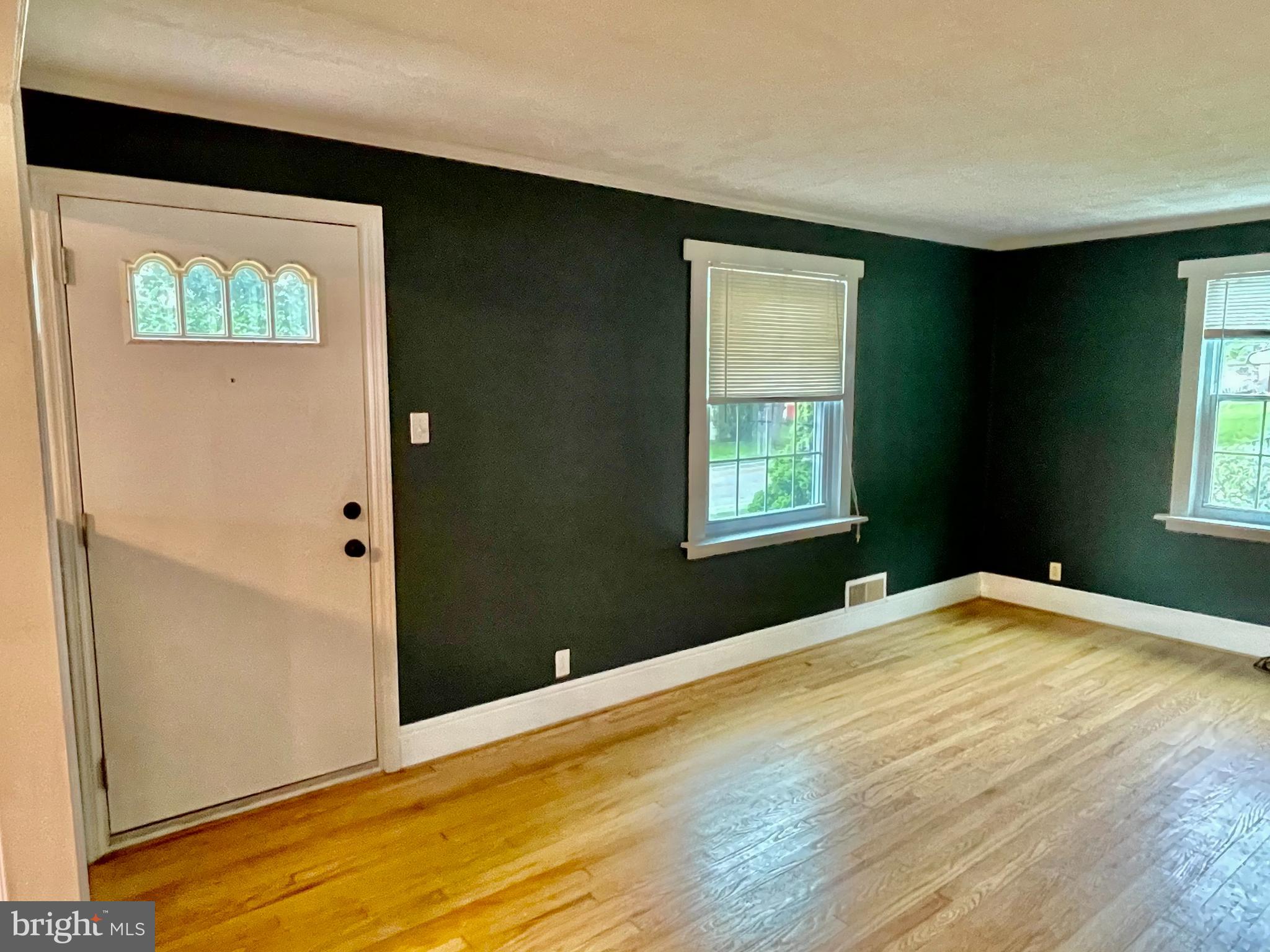 20 Valley Road York, PA 17407 - Photo 6 of 20 Gallery Image 6