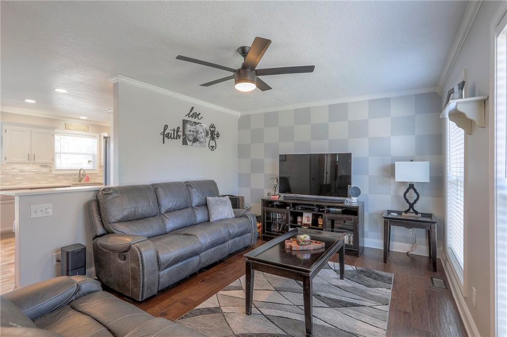 1521 Lexington Road Pleasant Hill, MO 64080 - Photo 7 of 29
