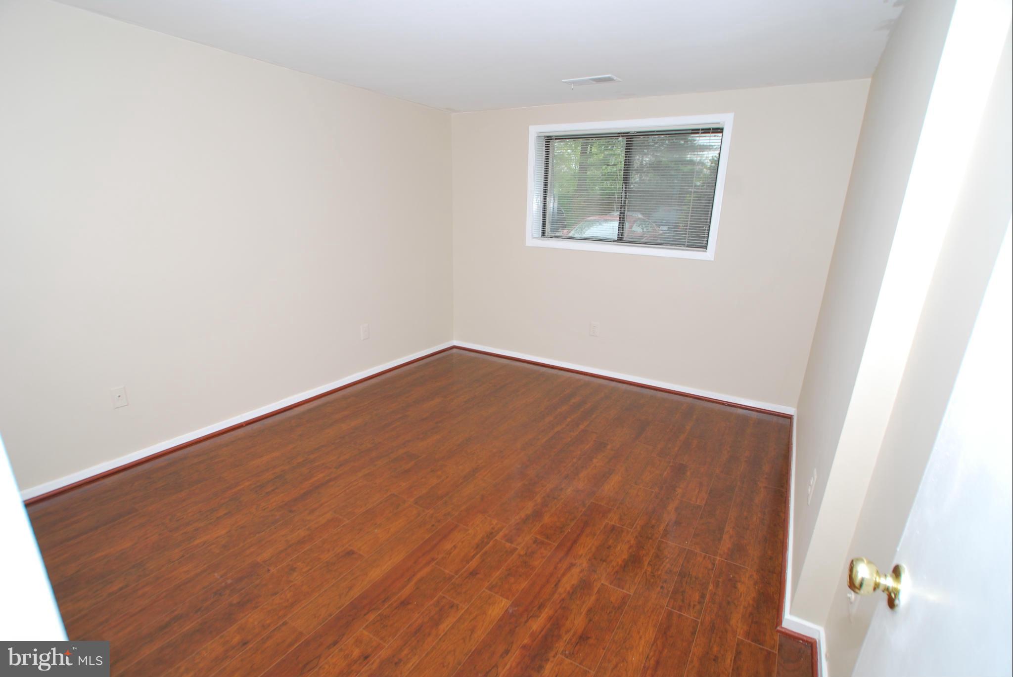 9769 Hellingly Place, Unit 1 Gaithersburg, MD 20886 - Photo 12 of 16 Bedroom (Master)