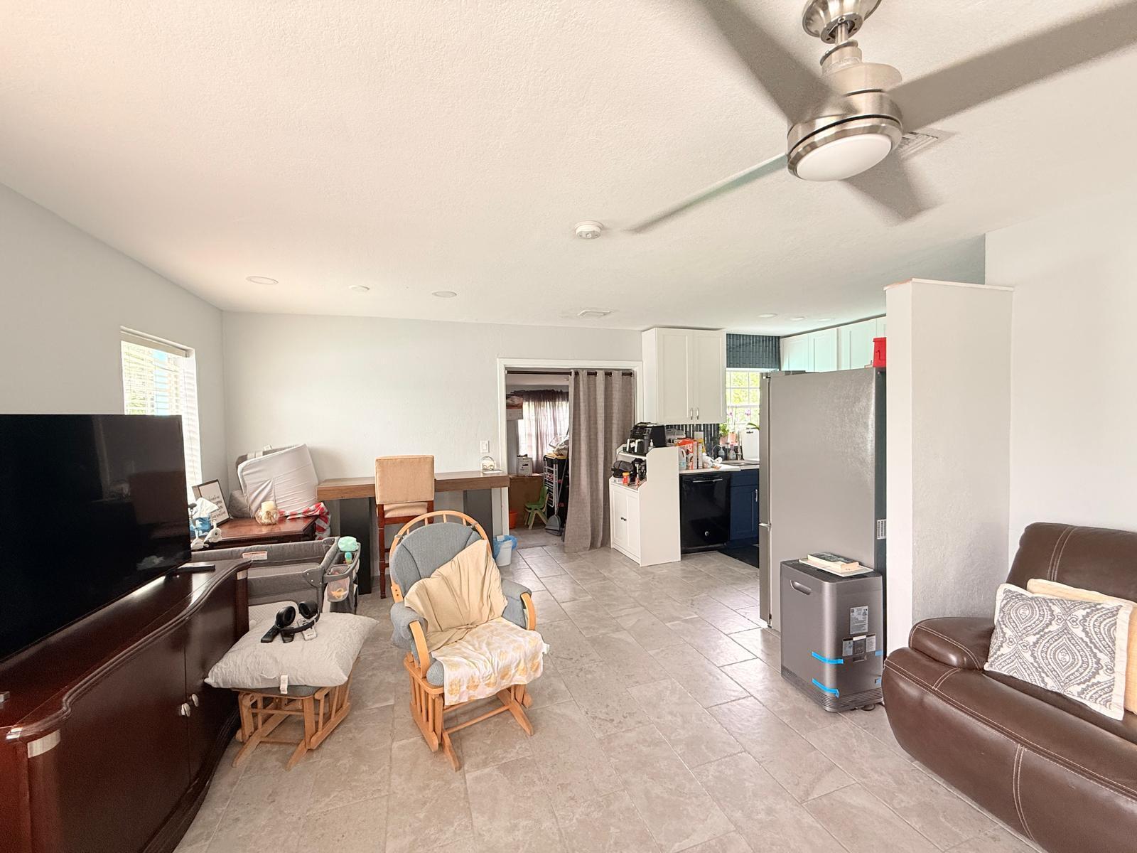320 West 29th Street Riviera Beach, FL 33404 - Photo 4 of 28 19