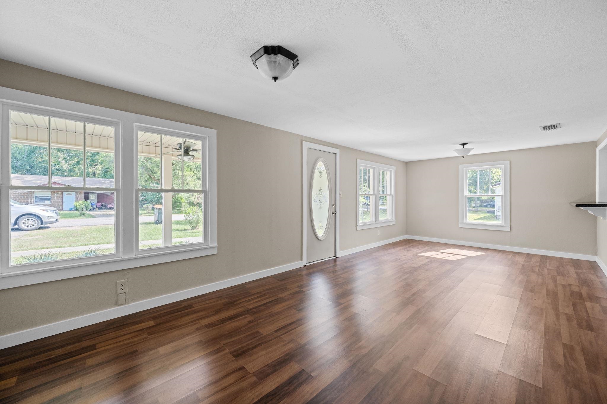 107 Mango Street Bay Minette, AL 36507 - Photo 7 of 27
