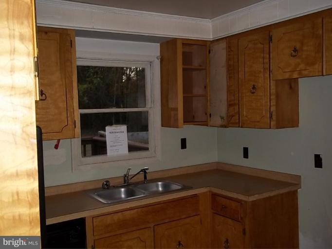 17006 Tysons Center Road Orange, VA 22960 - Photo 6 of 22 Kitchen #3