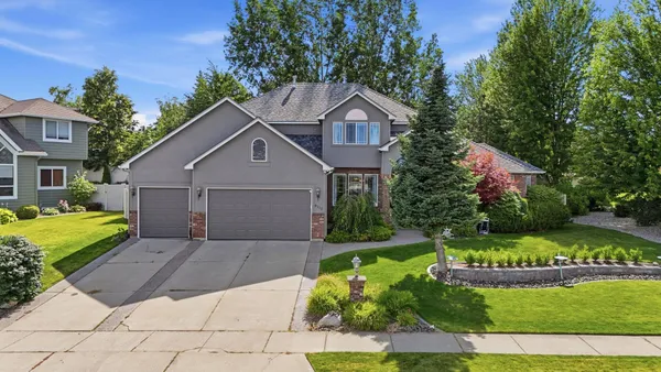 $925,000 | 9111 North Kensington Drive, Spokane, WA 99208