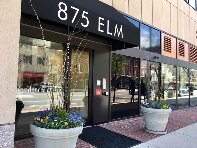 $2,512 | 875 Elm Street, Unit 417, Manchester, NH 03101