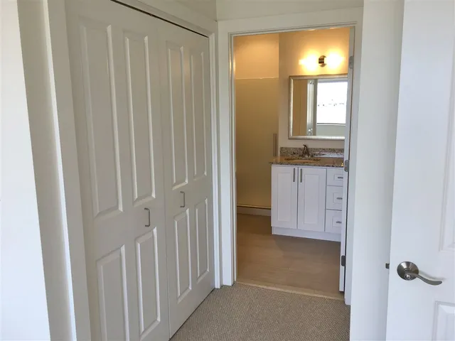 $2,512 | 875 Elm Street, Unit 417, Manchester, NH 03101