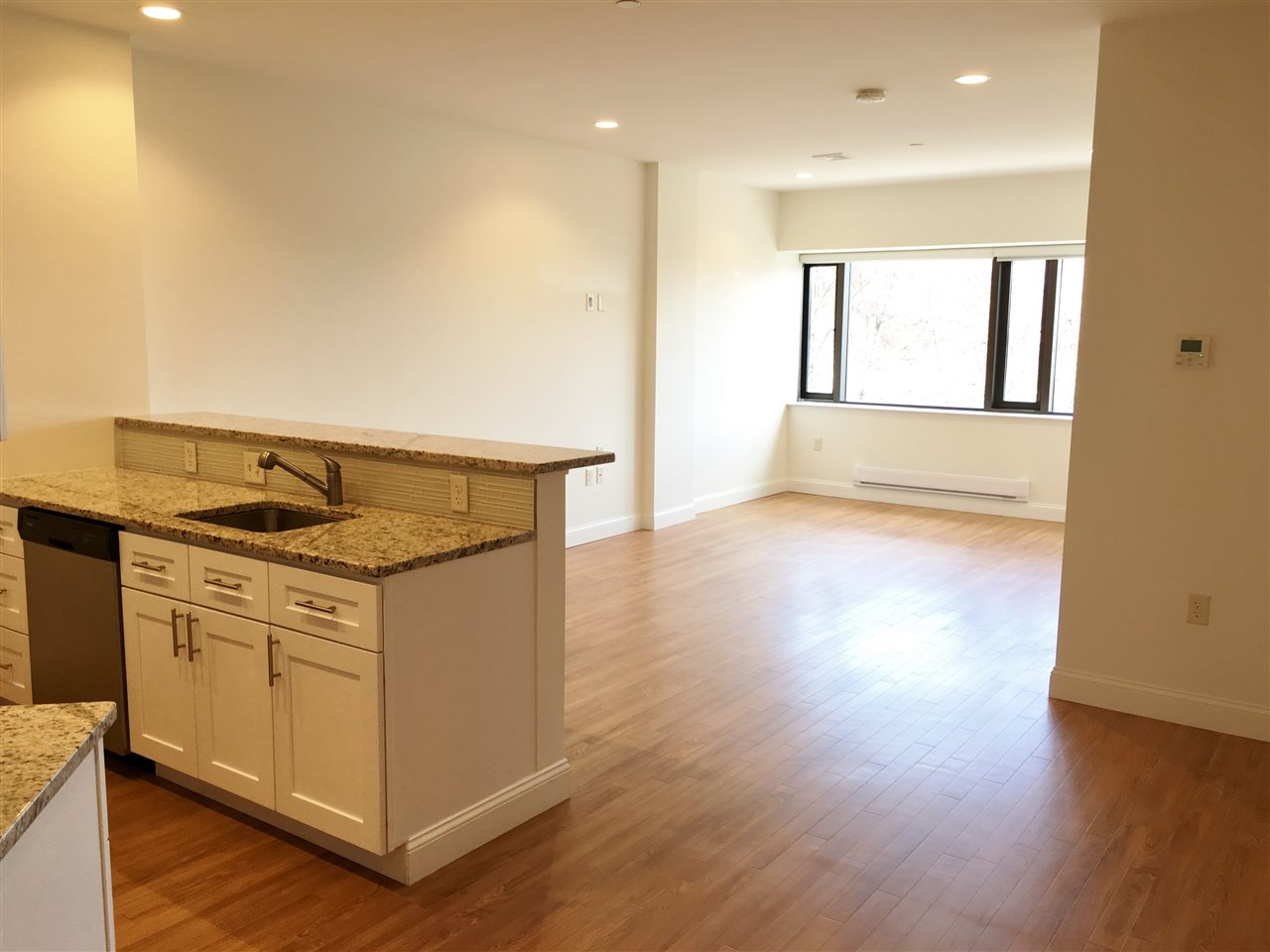 875 Elm Street, Unit 417 Manchester, NH 03101 - Photo 4 of 39