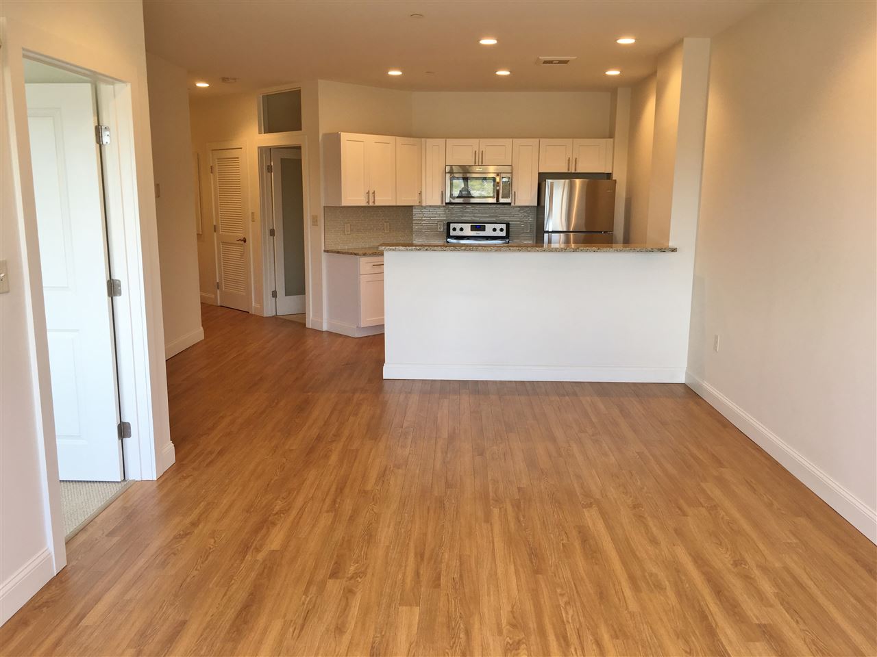 875 Elm Street, Unit 417 Manchester, NH 03101 - Photo 7 of 39