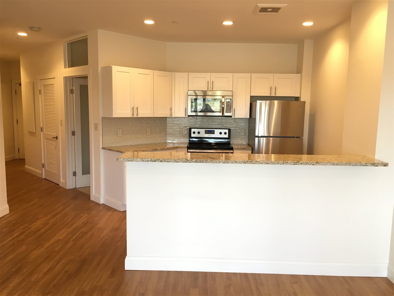 875 Elm Street, Unit 417 Manchester, NH 03101 - Photo 8 of 39