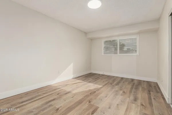 $319,990 | 1535 West Hazelwood Street, Phoenix, AZ 85015