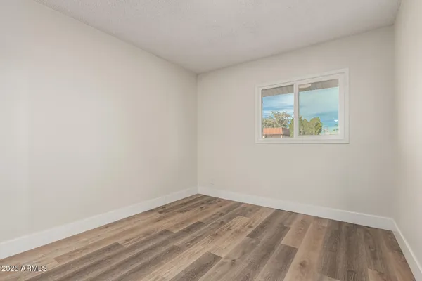 $319,990 | 1535 West Hazelwood Street, Phoenix, AZ 85015