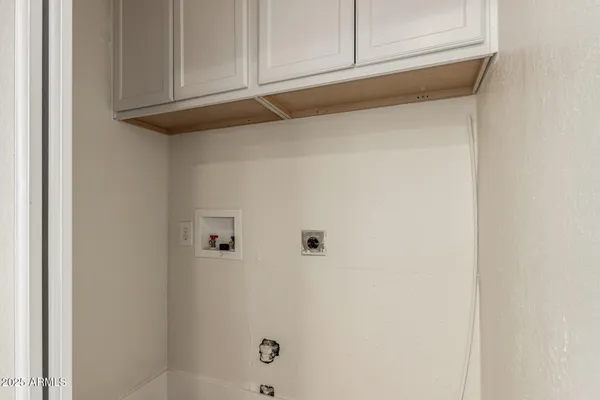 $319,990 | 1535 West Hazelwood Street, Phoenix, AZ 85015