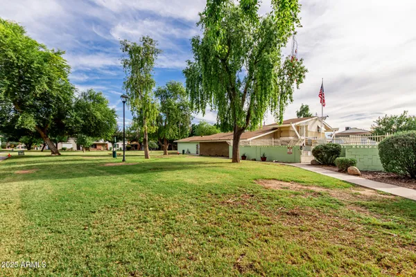 $319,990 | 1535 West Hazelwood Street, Phoenix, AZ 85015