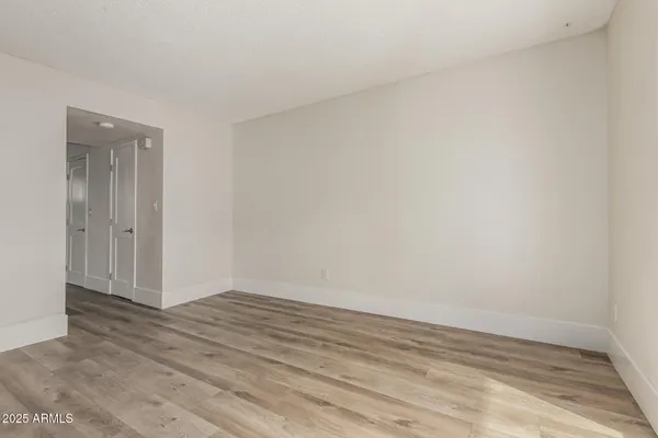 $319,990 | 1535 West Hazelwood Street, Phoenix, AZ 85015