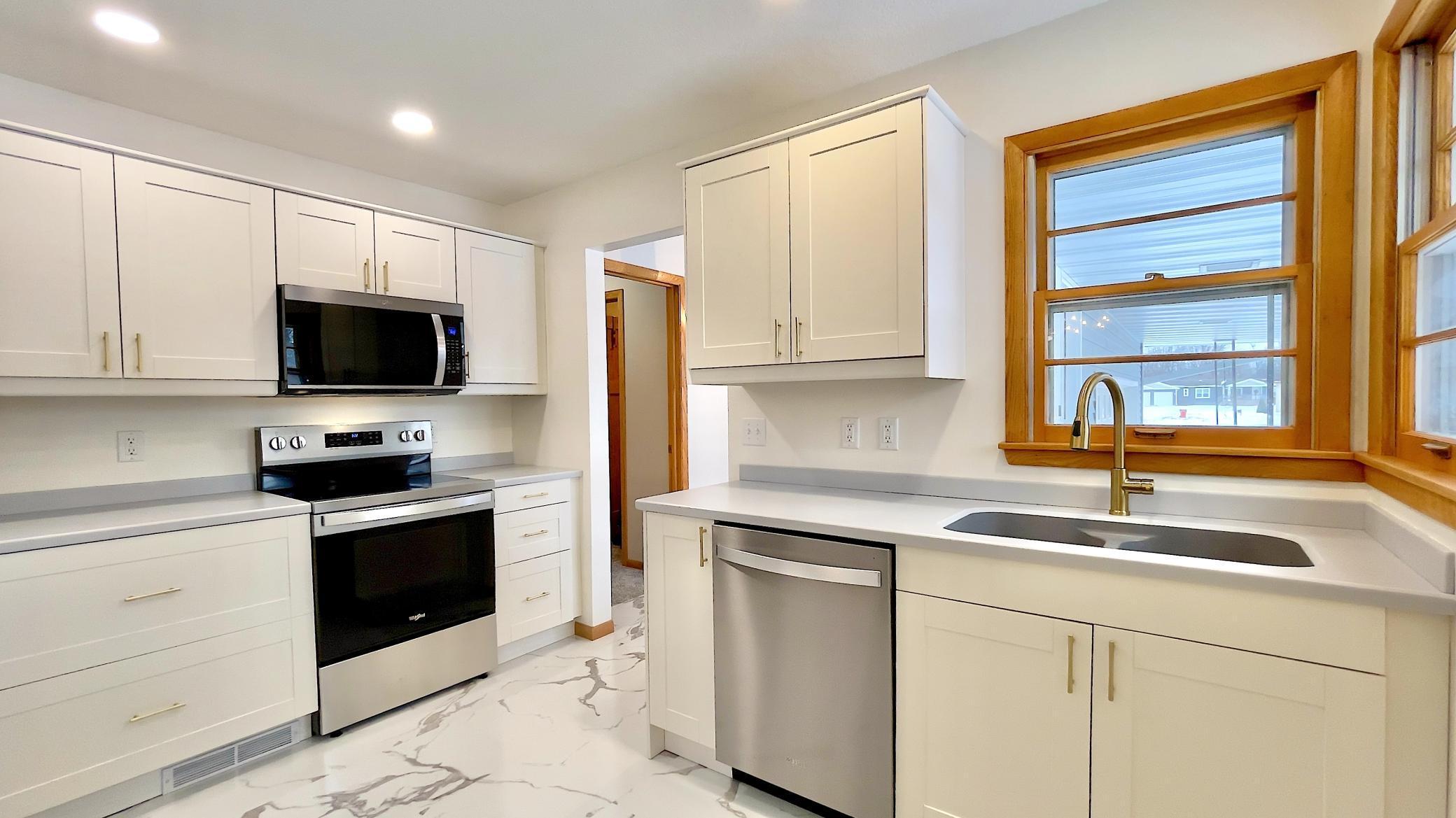 124 Cedar Street Southeast Mazeppa, MN 55956 - Photo 17 of 59