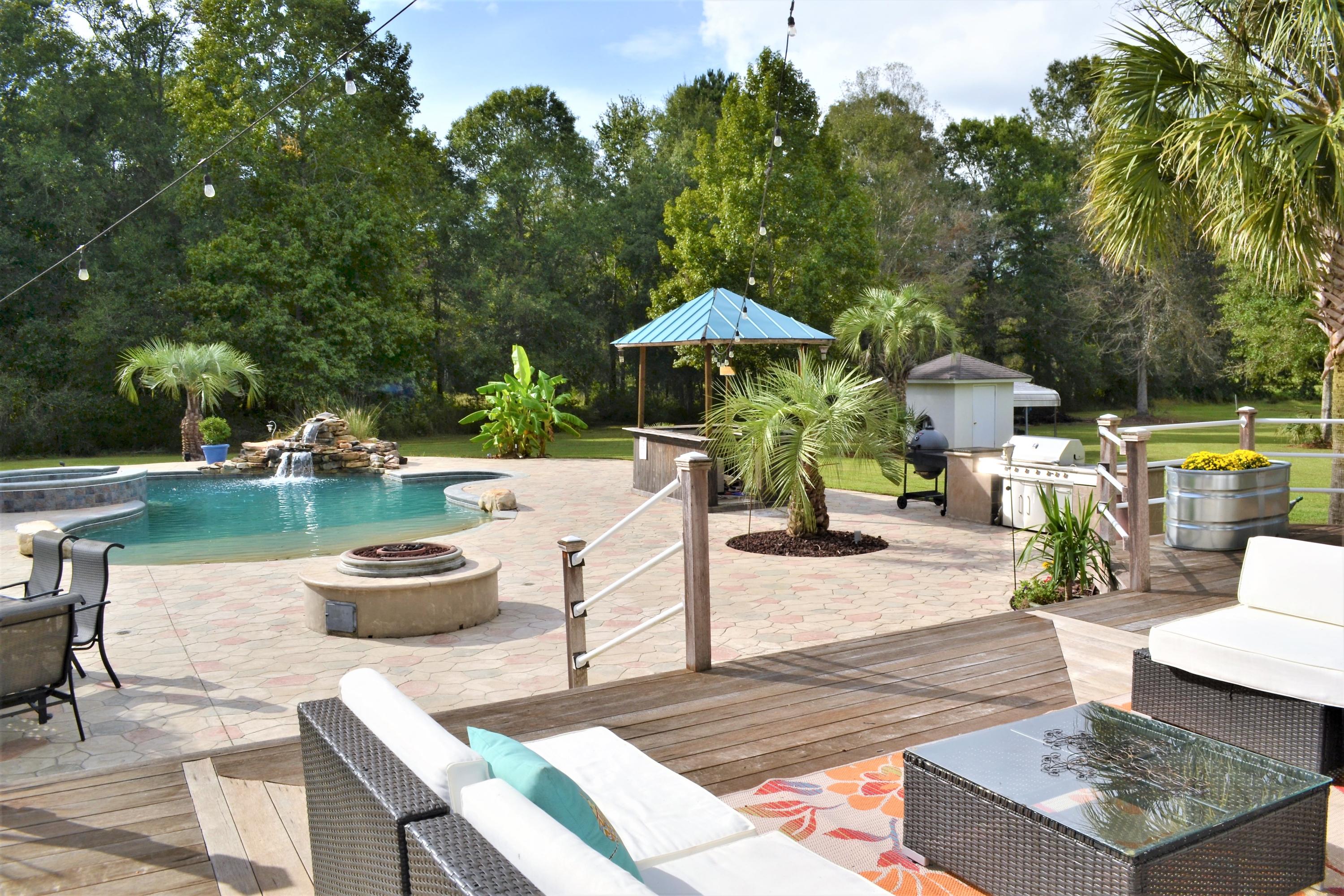 1125 Barnyard Road Bonneau, SC 29431 - Photo 41 of 51 Backyard Oasis