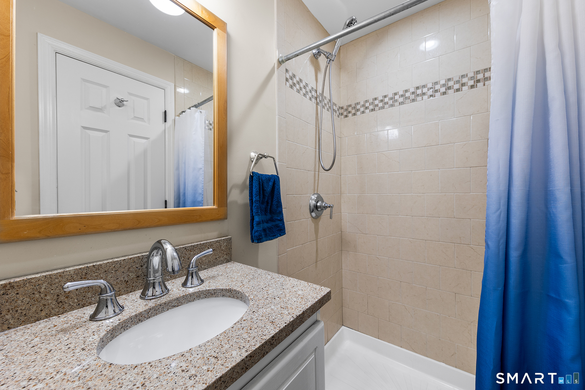 1710 Stratfield Road Fairfield, CT 06825 - Photo 20 of 40