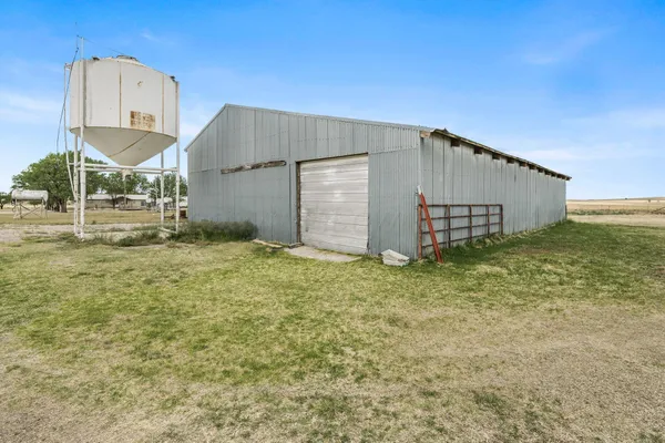 $345,000 | 8616 Farm To Market 48, Mobeetie, TX 79061