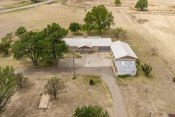 $345,000 | 8616 Farm To Market 48, Mobeetie, TX 79061